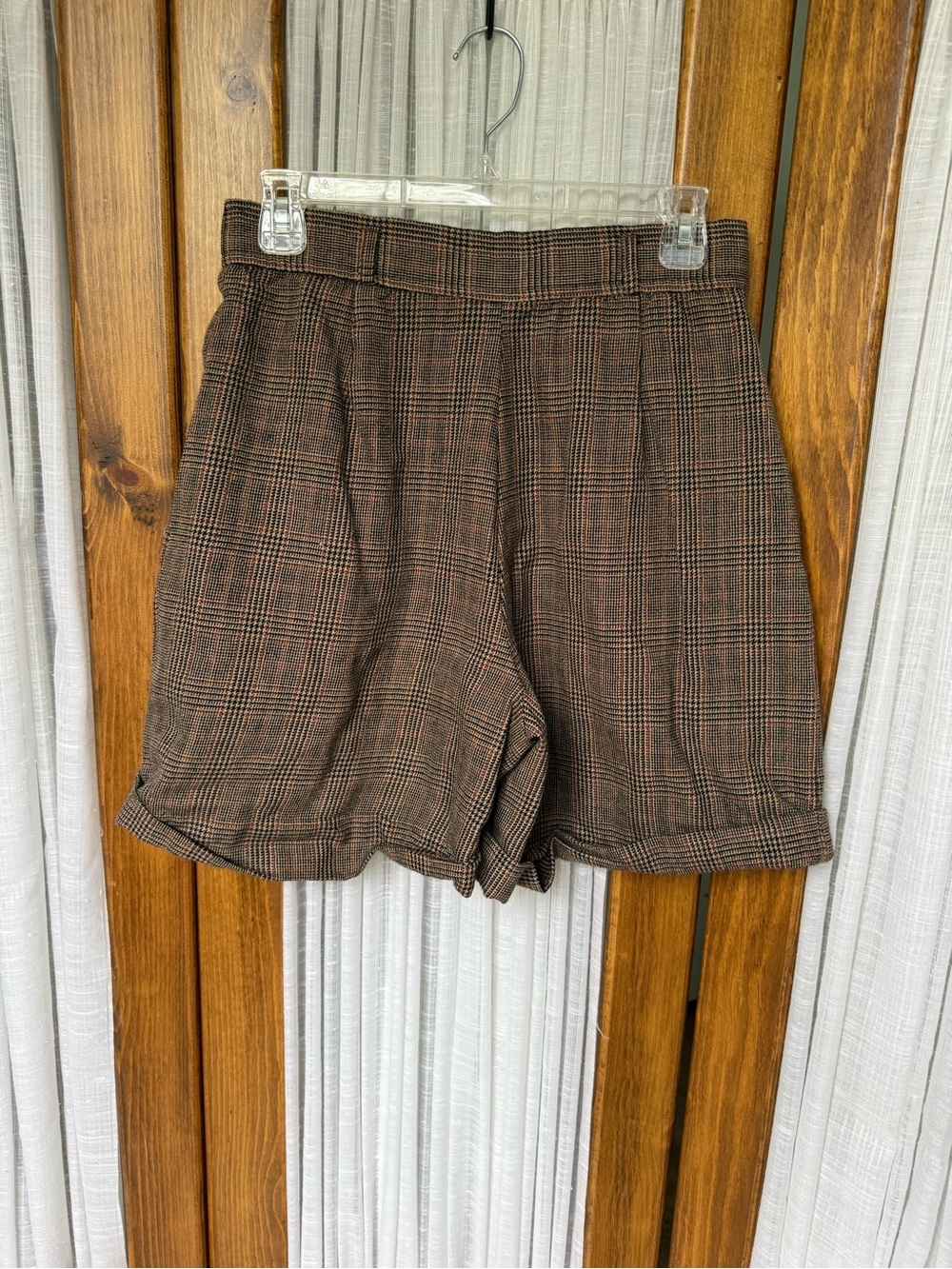 VTG 100% Wool Plaid, Pleated, High-Waist Women’s Shorts - Picture 6 of 6